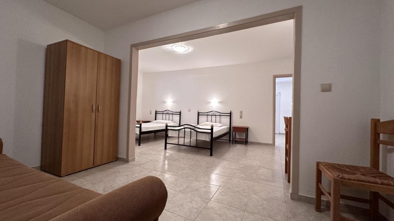 Sfinias Apartments Kaloi Limenes Exterior photo