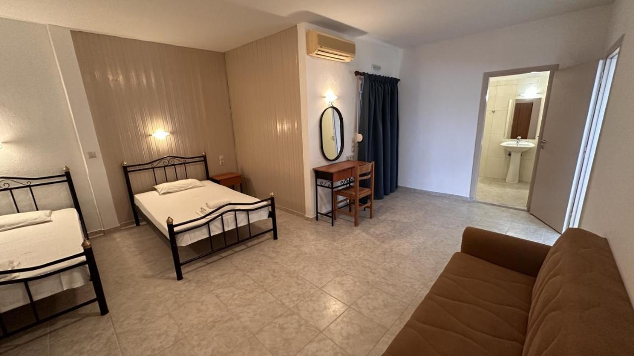 Sfinias Apartments Kaloi Limenes Exterior photo