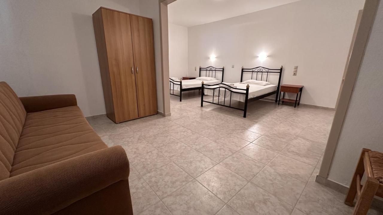 Sfinias Apartments Kaloi Limenes Exterior photo