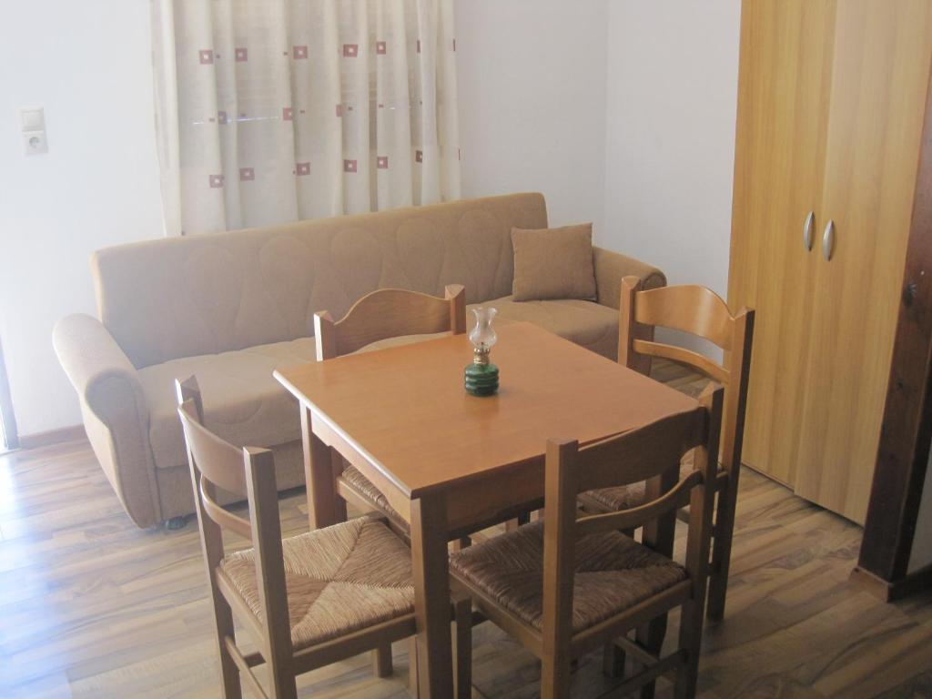 Sfinias Apartments Kaloi Limenes Room photo