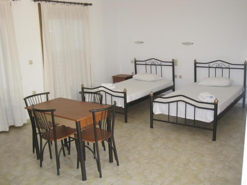 Sfinias Apartments Kaloi Limenes Room photo
