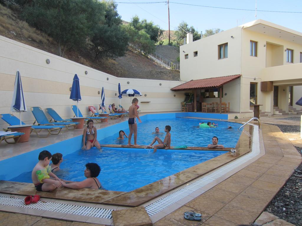 Sfinias Apartments Kaloi Limenes Exterior photo