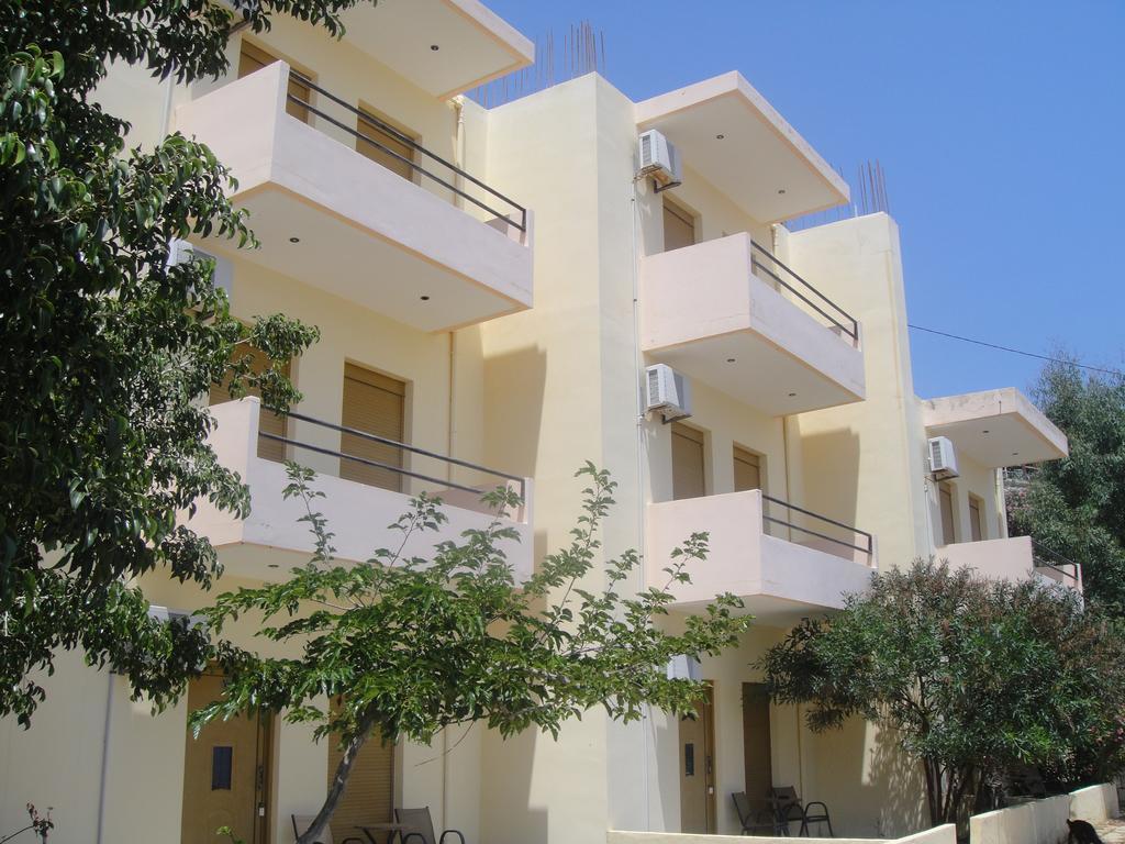 Sfinias Apartments Kaloi Limenes Exterior photo