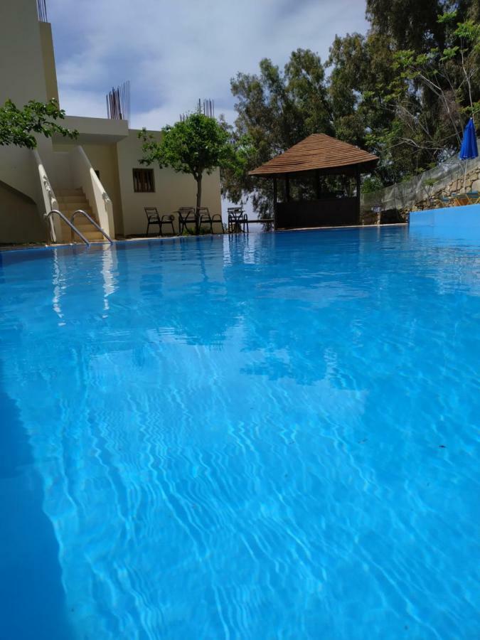Sfinias Apartments Kaloi Limenes Exterior photo